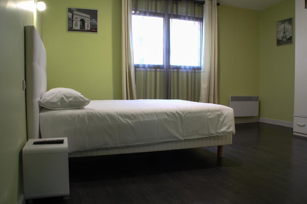 Hotel De France Boulogne-Billancourt Cameră foto