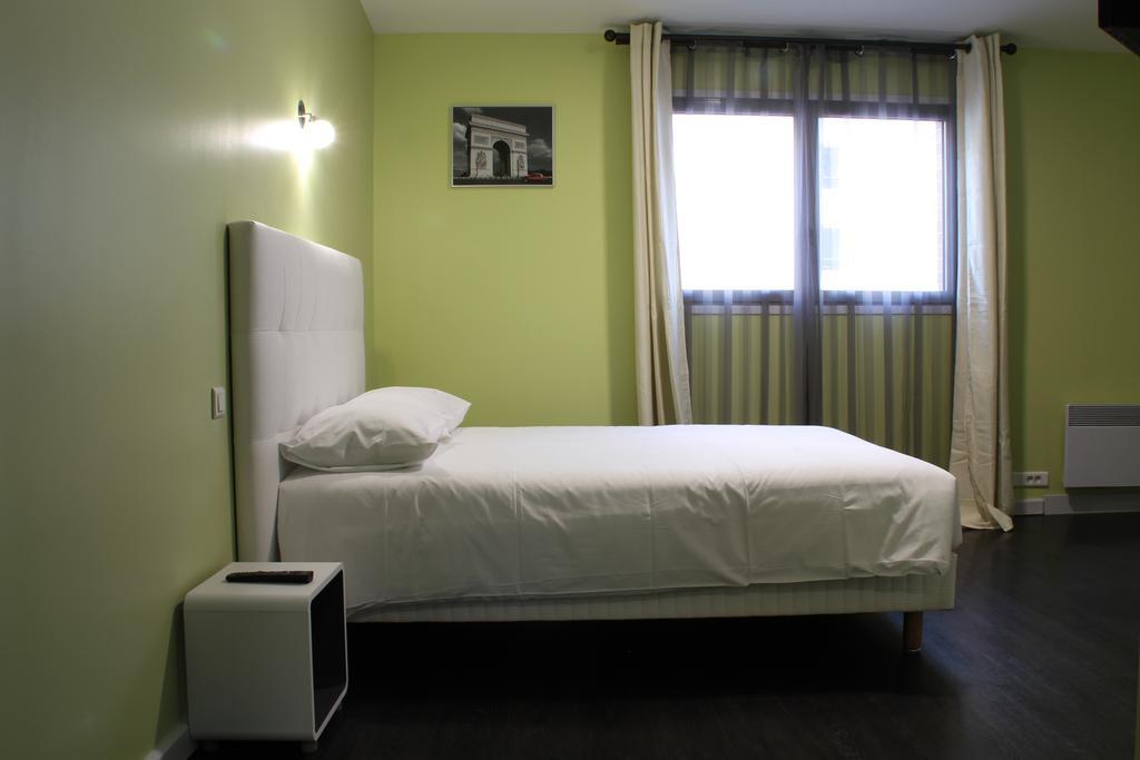 Hotel De France Boulogne-Billancourt Cameră foto